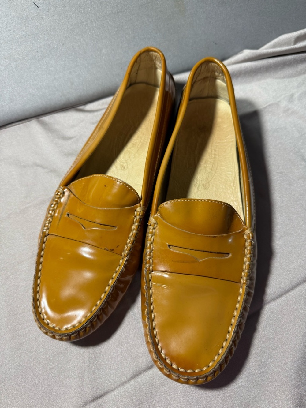 Tod’s Gommino Driving Loafers Mustard Yellow Leather Size 38